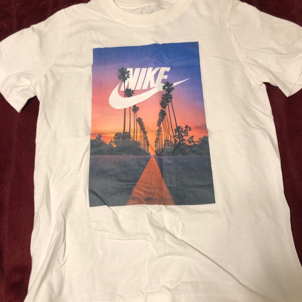 Nike t-shirt